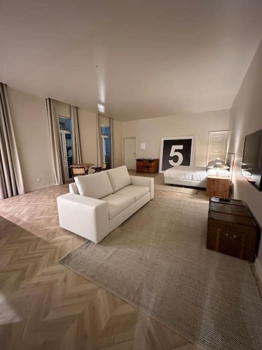 Downtown Collection Apartment
